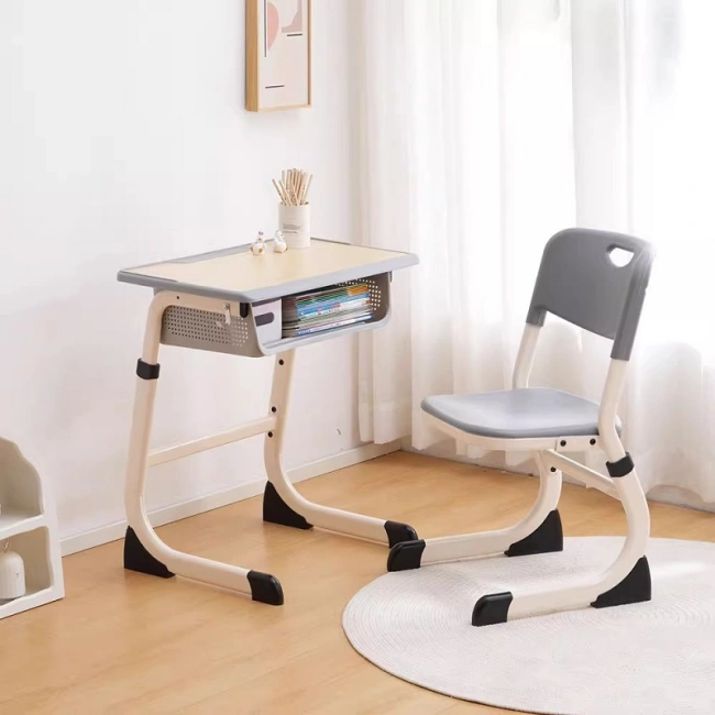 Classroom Seating & Desks